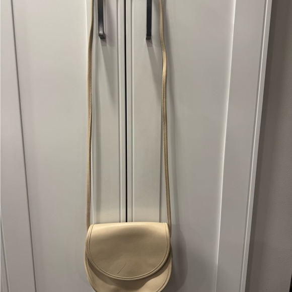 Vintage Coach Leather shoulder bag 9923 Ivory Usable COACH Bone Pen Marks